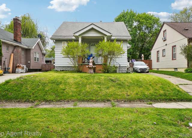 Property at 933 Cameron Ave, Pontiac, MI 48340, 3 beds, 1 bath