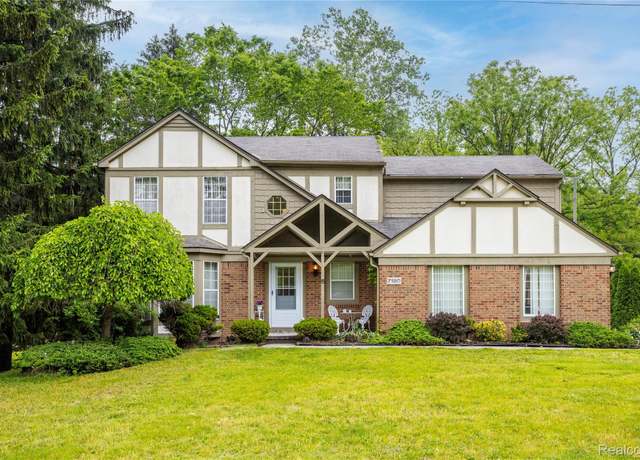 Property at 7180 N Hix Rd, Westland, MI 48185, 3 beds, 2.5 baths
