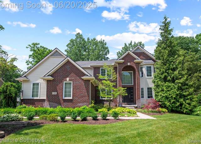 Property at 799 Glen Meadows Dr, South Lyon, MI 48178, 4 beds, 2.5 baths
