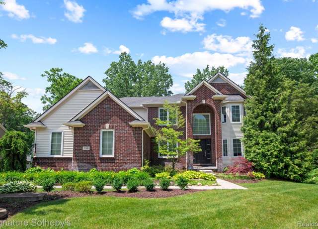 Property at 799 Glen Meadows Dr, South Lyon, MI 48178, 4 beds, 2.5 baths