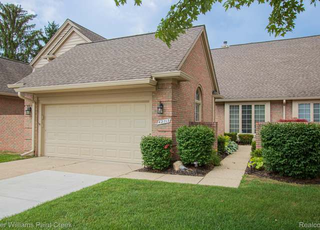 Property at 42713 Jason Ct, Sterling Heights, MI 48313, 2 beds, 2.5 baths