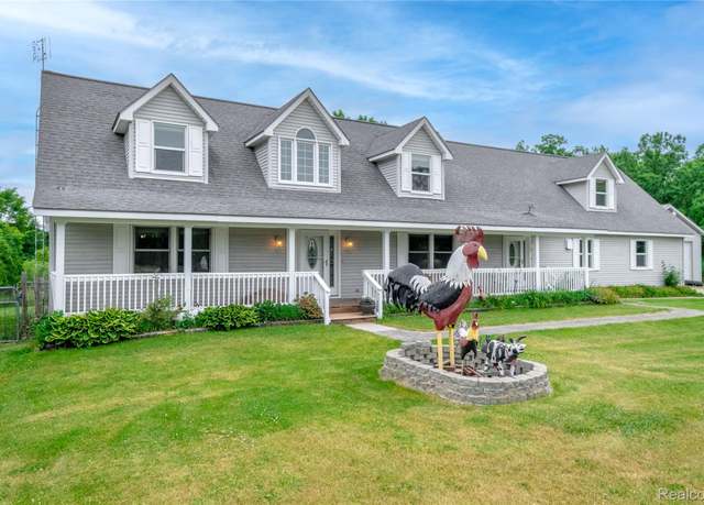 Property at 8420 Beers Rd, Swartz Creek, MI 48473, 3 beds, 2.5 baths