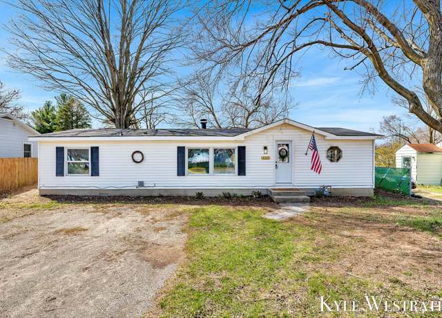 Property at 732 Irving St, Otsego, MI 49078, 3 beds, 2 baths