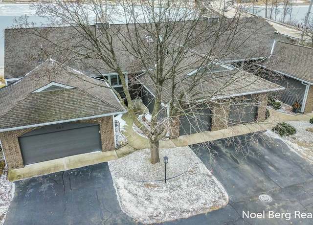 Property at 606 Edgewater Ct, Spring Lake, MI 49456, 2 beds, 2 baths