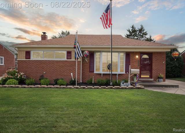 Property at 29047 W Chicago St, Livonia, MI 48150, 3 beds, 1.5 baths
