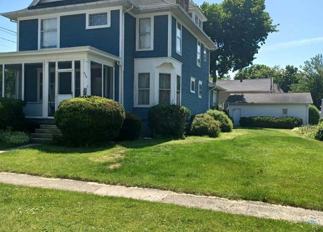 Property at 526 Comstock St, Adrian, MI 49221, 4 beds, 1.5 baths