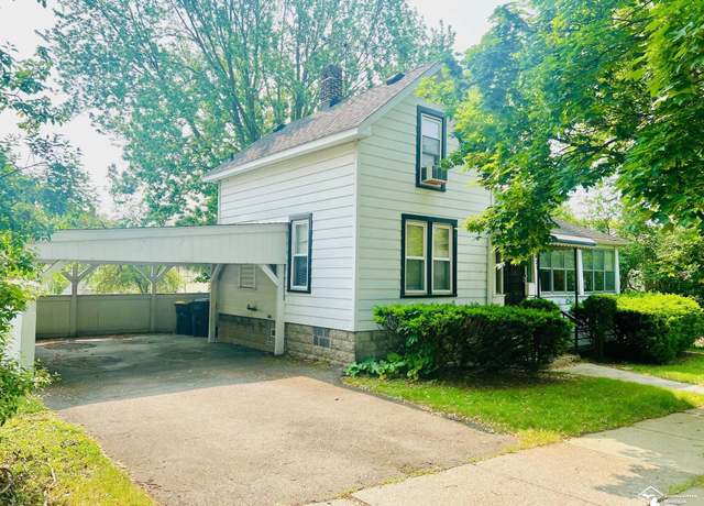 Property at 3421 3rd St, Trenton, MI 48183, 2 beds, 1 bath