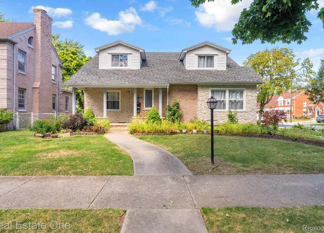 Property at 12800 S Morrow Cir, Dearborn, MI 48126, 3 beds, 3.5 baths