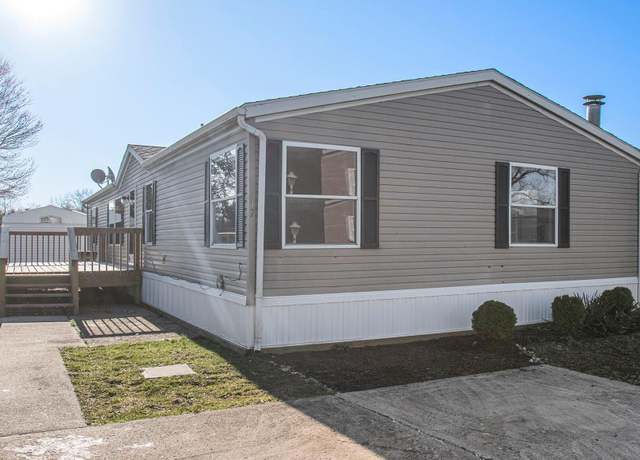 Property at 69205 Garver Lake Rd #17, Edwardsburg, MI 49112, 3 beds, 2 baths