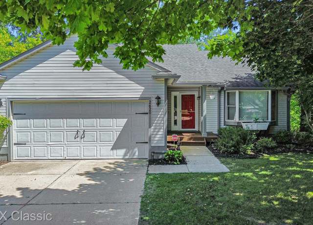 Property at 2620 Trailwood Court Ct, Howell, MI 48843, 3 beds, 2 baths