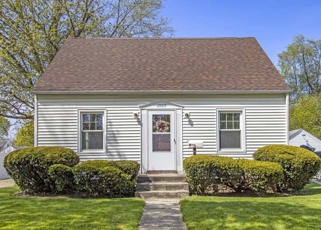 Property at 1509 E Cork St, Kalamazoo, MI 49001, 3 beds, 1.5 baths