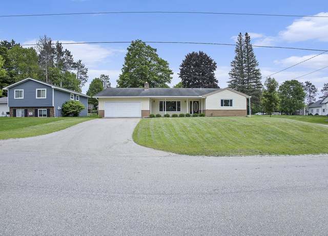 Property at 511 Franklin St, Paradise Township, MI 49649, 4 beds, 2.5 baths