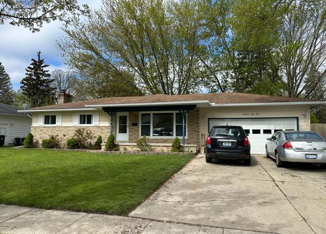 Property at 1454 Carolina, Marysville, MI 48040, 3 beds, 1.5 baths