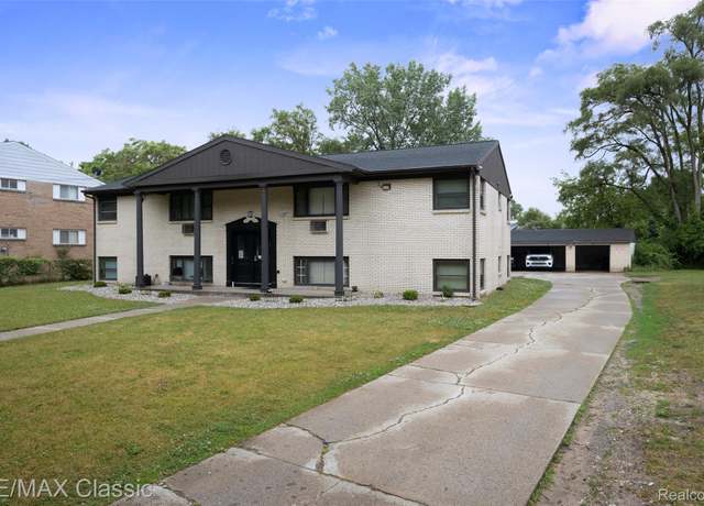 Property at 3241 Marshall Avenue 3241 Marshall Avenue Ave SE, Kentwood, MI 49508, 7 beds, 4 baths
