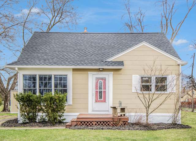Property at 1202 Murray Dr, Tecumseh, MI 49286, 3 beds, 1 bath