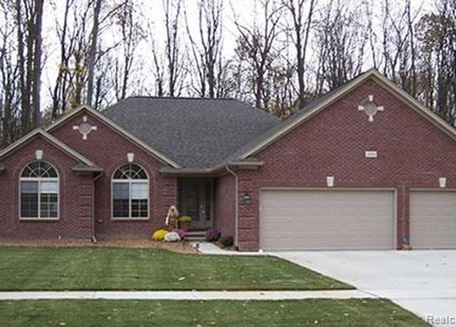 Property at 29227 Jefferson Ave, Harrison Township, MI 48045, 3 beds, 2.5 baths