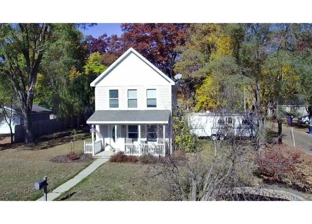 Property at 863 Boyd Ave, Traverse City, MI 49686, 3 beds, 1.5 baths
