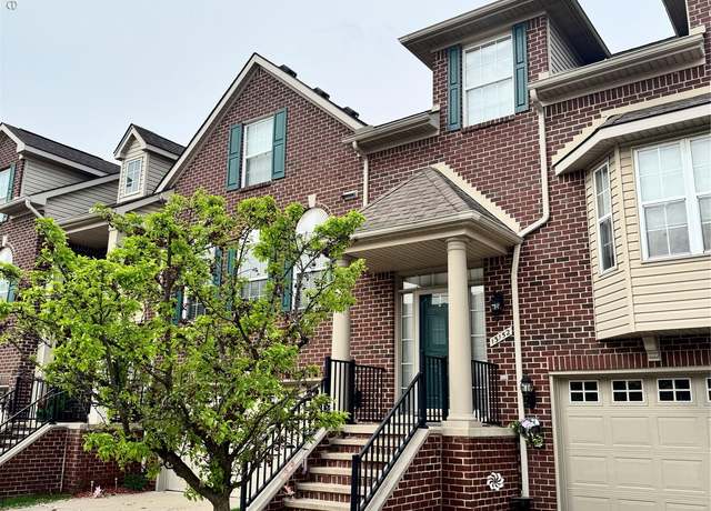 Property at 13152 Golf Pointe Dr #32, Taylor, MI 48180, 3 beds, 3.5 baths