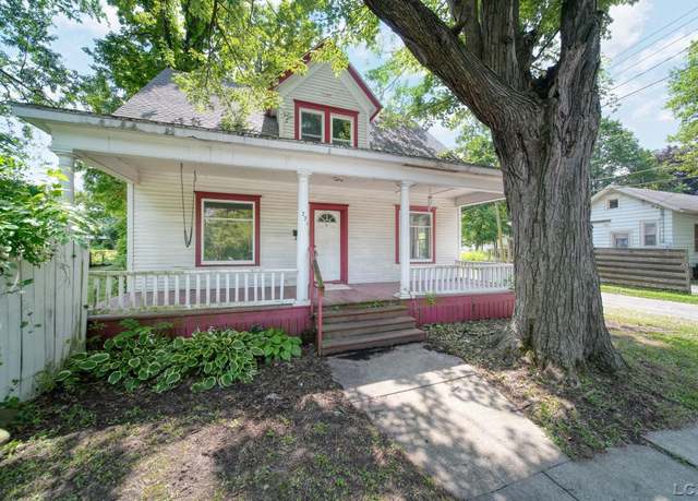 Property at 224 Berry St, Adrian, MI 49221, 4 beds, 1.5 baths