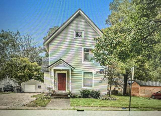 Property at 217 S Jefferson St, Lowell, MI 49331, 4 beds, 2 baths