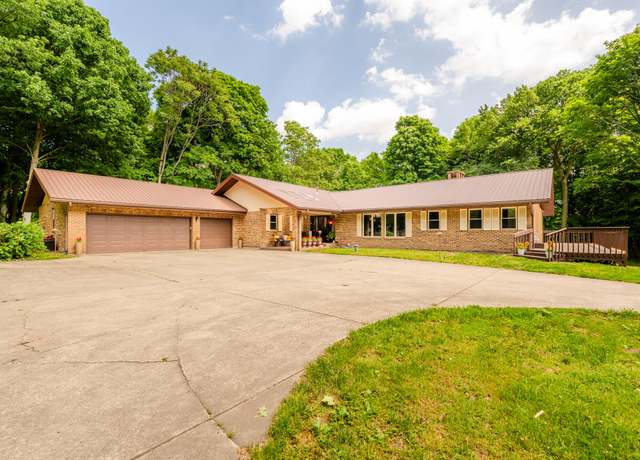 Property at 4047 Wildon Ct, Buchanan, MI 49107, 4 beds, 4 baths