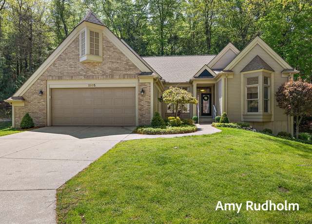 Property at 1995 W Glen Ct, Norton Shores, MI 49441, 4 beds, 3 baths