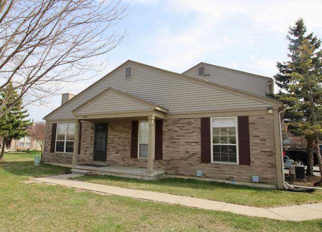 Property at 14071 Watersway Dr, Gibraltar, MI 48173, 2 beds, 2.5 baths