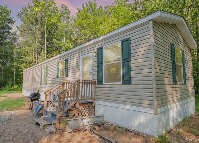 Property at 4985 Wilson Rd, Harrison, MI 48625, 2 beds, 2 baths