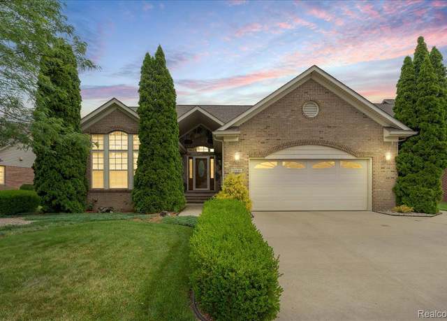 Property at 23330 Tumbleweed Ln, Brownstown, MI 48183, 3 beds, 3 baths
