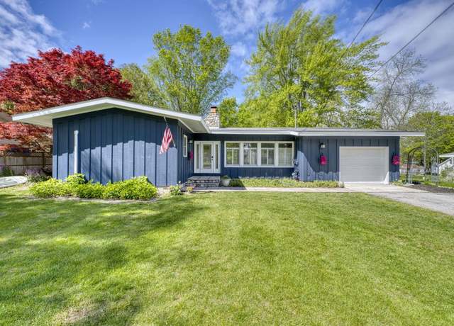 Property at 310 W Broadway, Suttons Bay, MI 49682, 5 beds, 3 baths