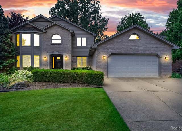 Property at 2942 Bywater Dr, Troy, MI 48085, 4 beds, 3 baths
