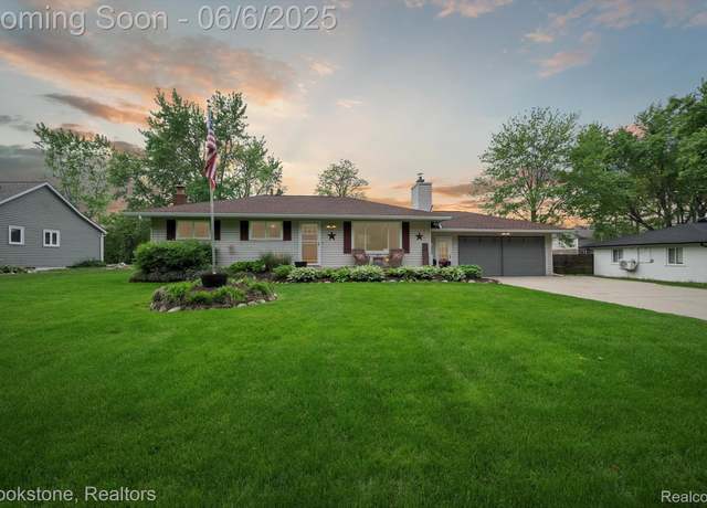Property at 4500 Rohr Rd, Lake Orion, MI 48359, 3 beds, 2.5 baths