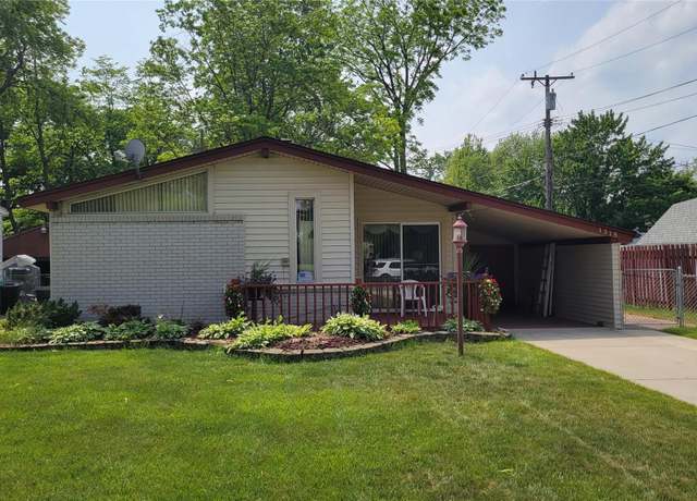 Property at 1318 S Linville Ave, Westland, MI 48186, 3 beds, 2 baths