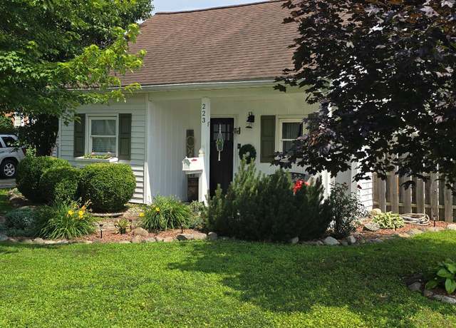 Property at 223 W Hosmer St, St Charles Village, MI 48655, 3 beds, 1 bath