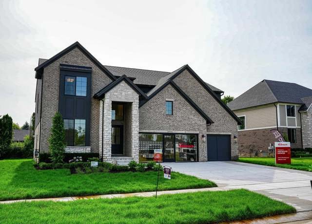 Property at 50930 Mistwood Dr, Macomb, MI 48042, 4 beds, 2.5 baths