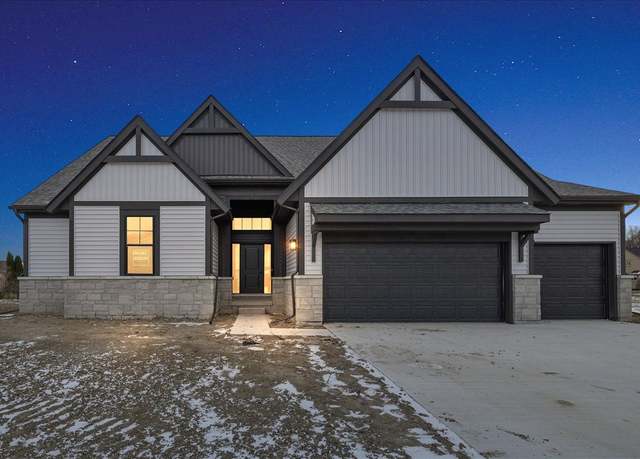 Property at 28330 Nadia Ln, Chesterfield, MI 48047, 3 beds, 2.5 baths
