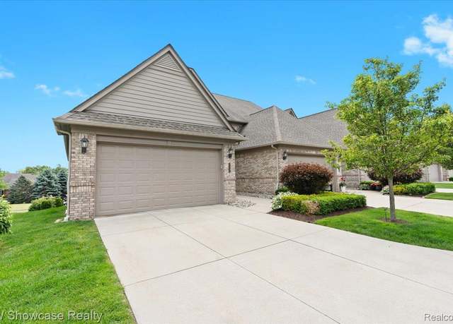 Property at 5624 Knob Hill Cir, Clarkston, MI 48348, 3 beds, 3 baths
