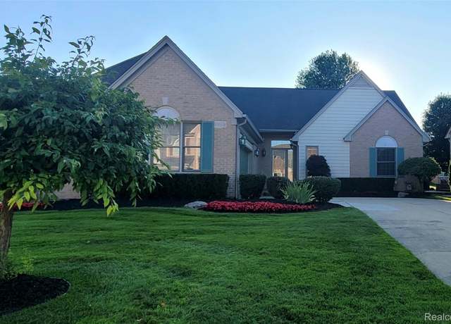 Property at 59675 Glacier Ridge S Rdg W, Washington, MI 48094, 2 beds, 2 baths