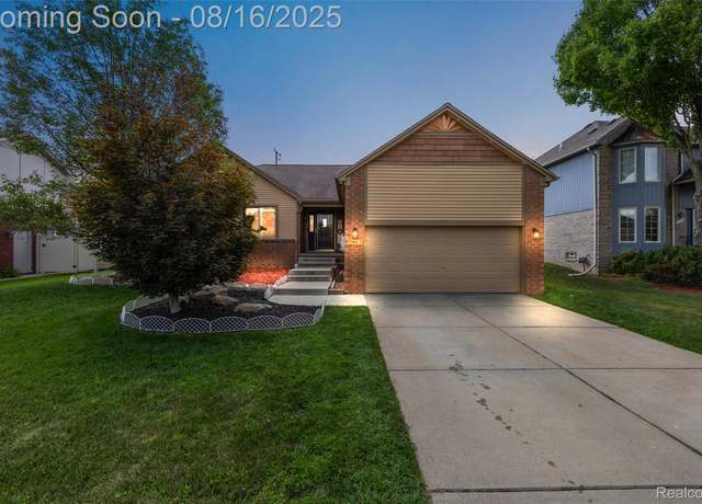 Property at 12862 Beechnut Dr, Sterling Heights, MI 48313, 3 beds, 3.5 baths