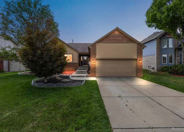Property at 12862 Beechnut Dr, Sterling Heights, MI 48313, 3 beds, 3.5 baths