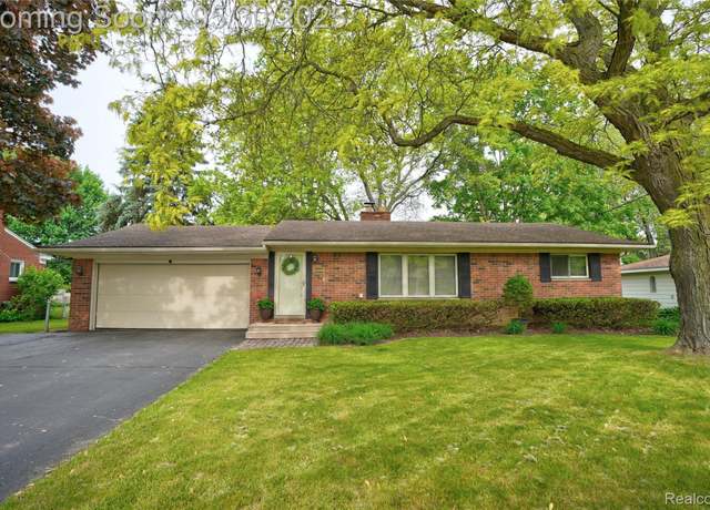 Property at 2335 Watkins Lake Rd, Waterford, MI 48328, 3 beds, 1.5 baths