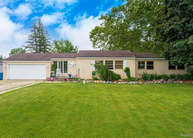 Property at 5045 Baldwin Rd, Swartz Creek, MI 48473, 3 beds, 2 baths