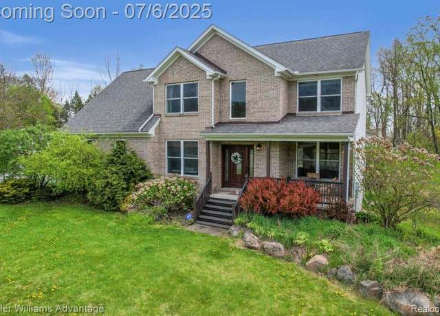Property at 1942 Percy Ln, Highland, MI 48357, 3 beds, 2.5 baths