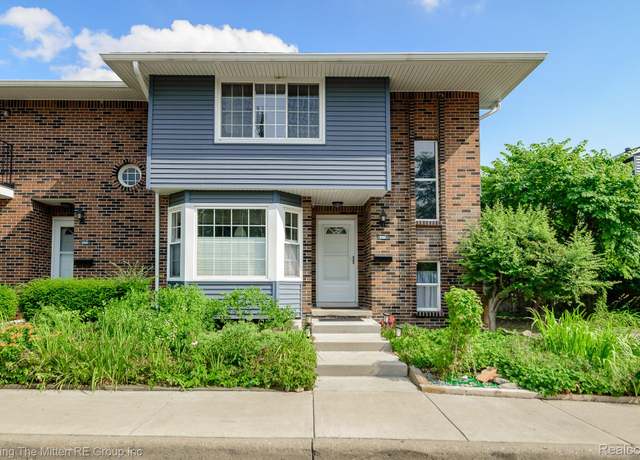 Property at 2746 Page Ave, Ann Arbor, MI 48104, 3 beds, 2.5 baths