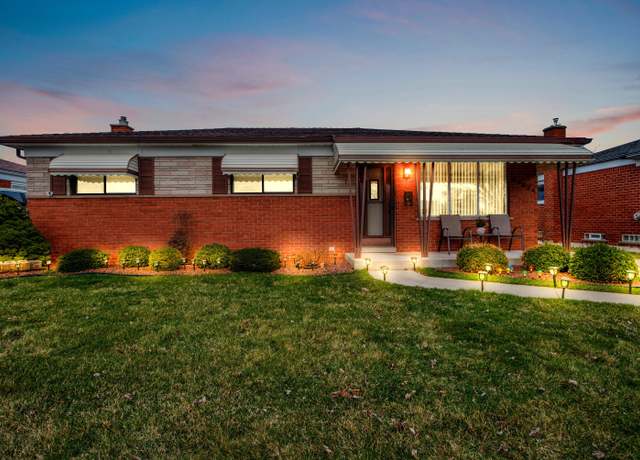 Property at 32334 Gloede Dr, Warren, MI 48088, 3 beds, 2.5 baths