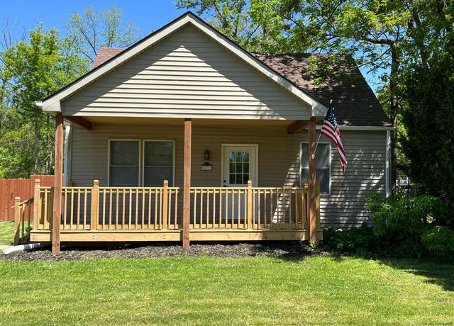Property at 22332 Homestead St, Taylor, MI 48180, 3 beds, 1 bath