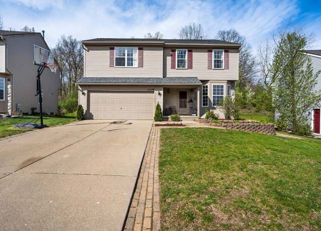 Property at 2678 Driftwood Dr, Waterford, MI 48329, 4 beds, 2.5 baths
