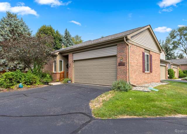 Property at 6546 Quail Run Cir, Westland, MI 48185, 2 beds, 2 baths