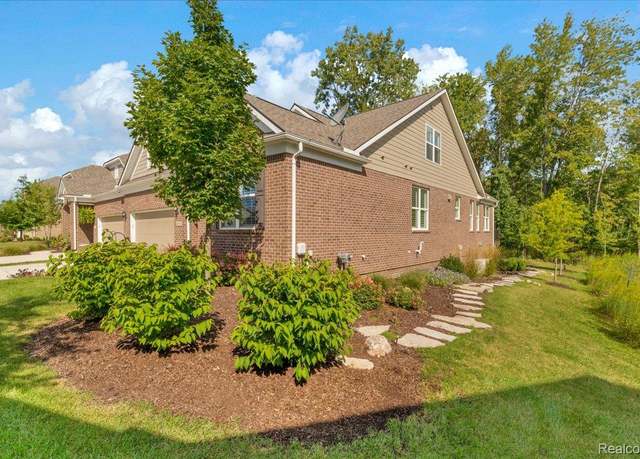 Property at 48614 Windfall Rd, Novi, MI 48374, 3 beds, 3 baths