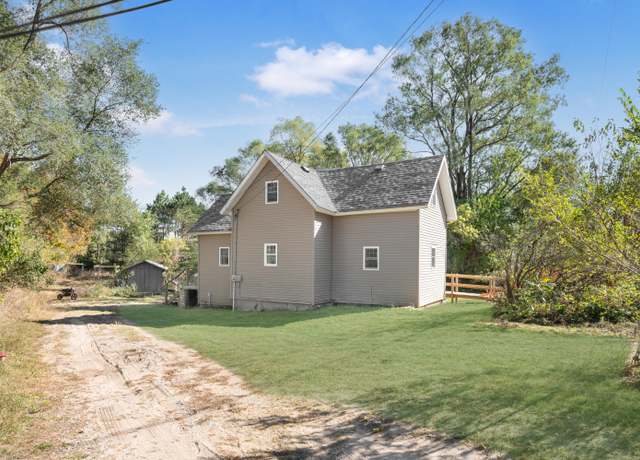 Property at 14 2nd St St, Stanwood, MI 49346, 3 beds